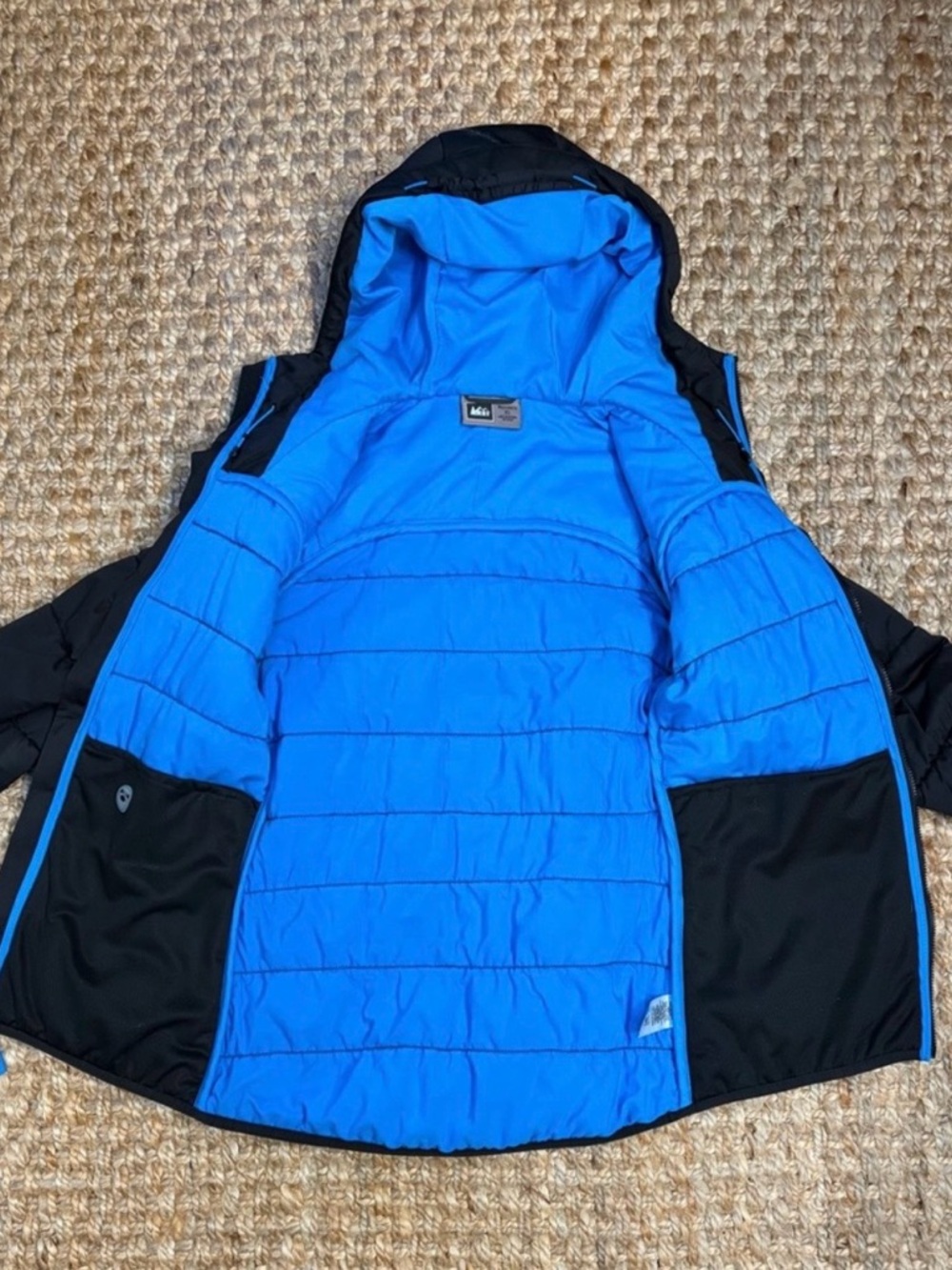 REI Women’s Jacket - Picture 2 of 6